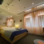 And Adria Apartment *