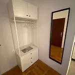 Apartment And Adria *