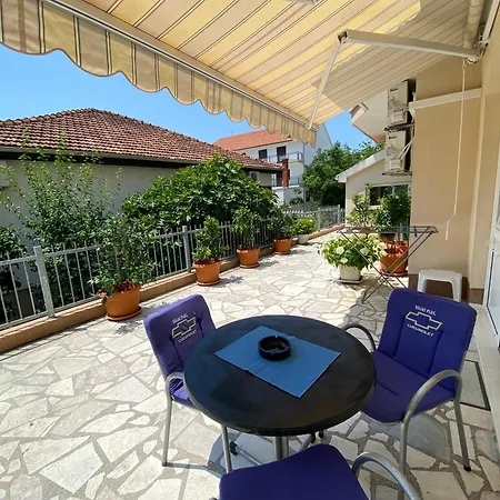 Apartment And Adria *