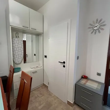 And Adria Apartment