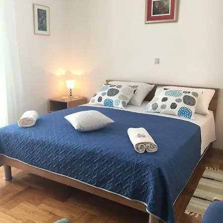 Apartment And Adria *