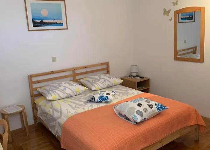 And Adria Apartman *