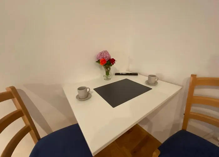 Apartamento And Adria *