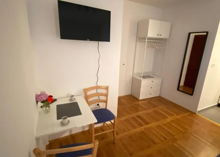 Apartamento And Adria