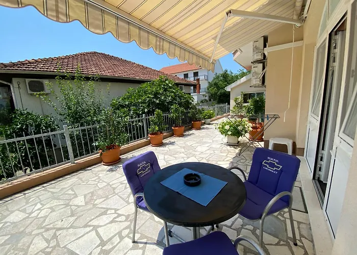 Apartamento And Adria *