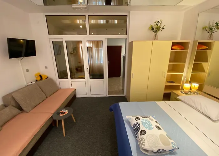 Apartamento And Adria Vodice