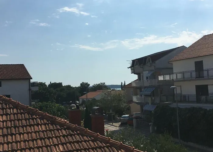 And Adria Apartman *