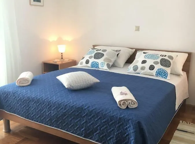 Apartamento And Adria *